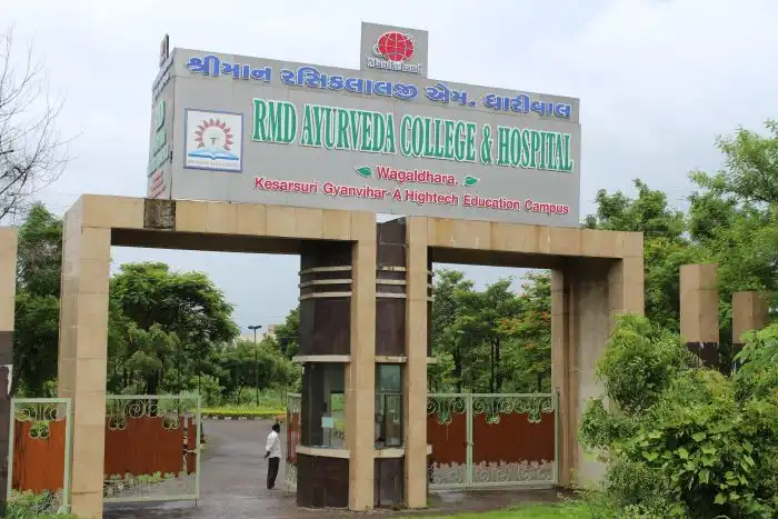 Shree Rasiklal Manikchand Dhariwal Ayurved College & Hospital Valsad